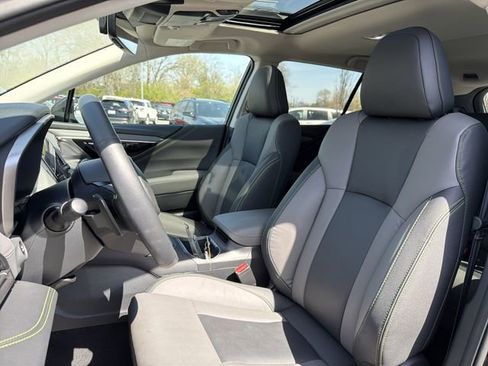 Used 2025 Subaru Outback Onyx Edition w/ Popular Package #2 image 12