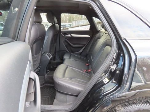 Used 2018 Audi Q3 2.0T Premium w/ Convenience Package image 12