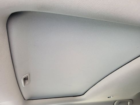 Used 2023 Honda HR-V EX-L image 12