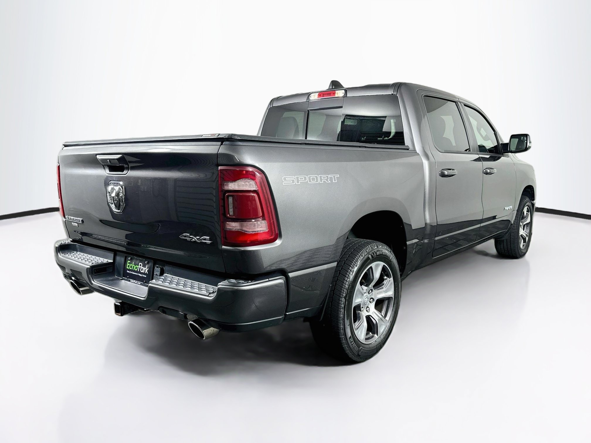 Used 2023 RAM 1500 Laramie AWD/4WD image 9