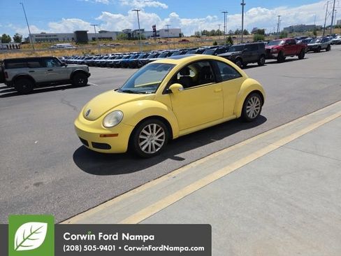 Used 2008 Volkswagen Beetle S FWD image 12