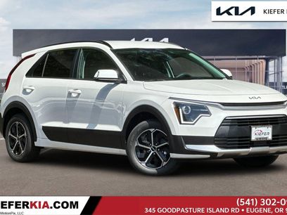 New 2025 Kia Niro EX