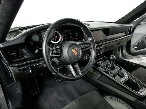 Certified 2022 Porsche 911 GT3 image 4