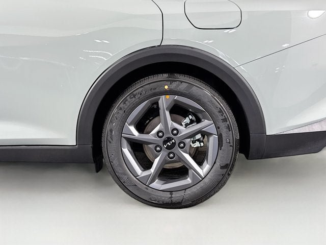 New 2026 Kia K4 FWD image 11