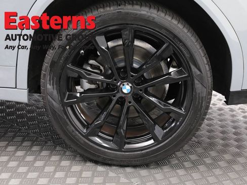 Used 2023 BMW X4 xDrive30i w/ M Sport Package AWD/4WD image 33