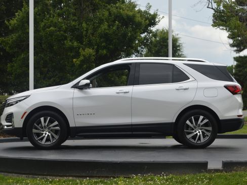Used 2024 Chevrolet Equinox Premier AWD/4WD image 8
