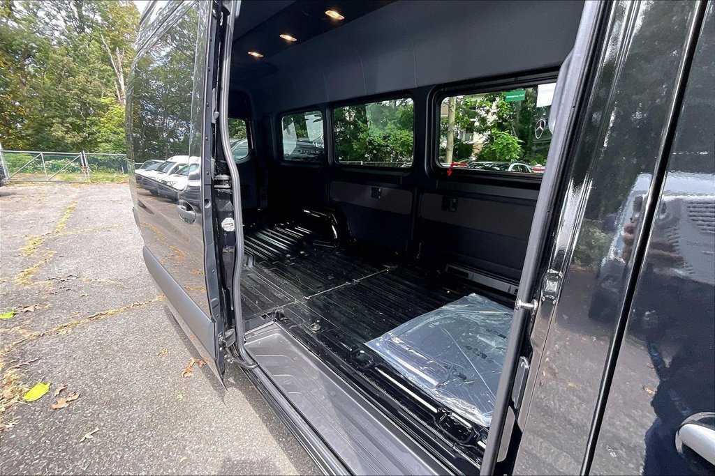 New 2026 Mercedes-Benz Sprinter 3500 image 9