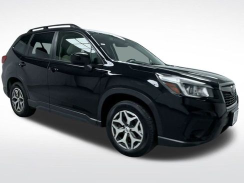 Used 2020 Subaru Forester Premium image 17