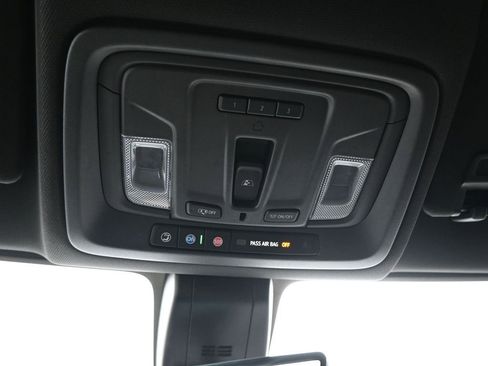 Used 2020 Chevrolet Silverado 2500 High Country w/ Technology Package image 19