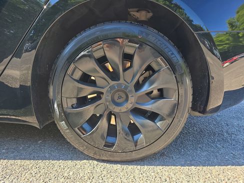 Used 2023 Tesla Model 3 Standard Range RWD image 35