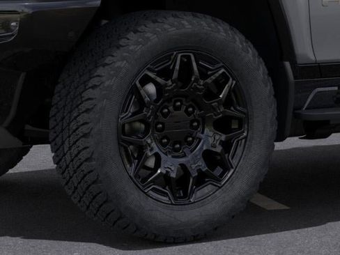 New 2025 GMC Hummer EV 2X image 9