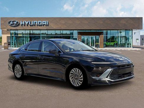 New 2026 Hyundai Sonata Limited FWD image 10