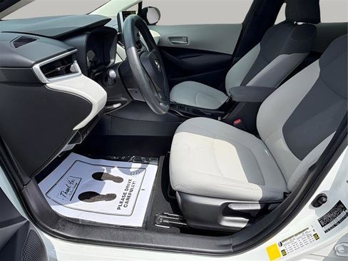 Used 2020 Toyota Corolla LE FWD image 20