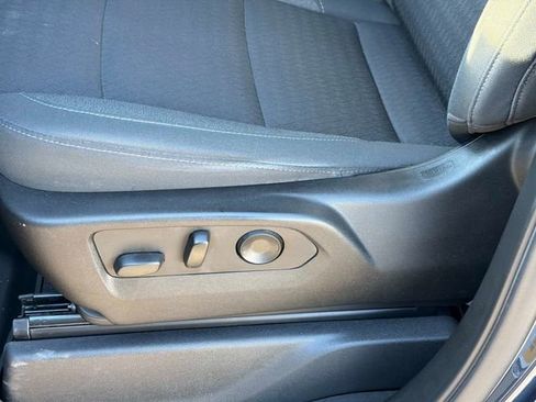 Used 2022 Chevrolet Silverado 1500 Custom image 21