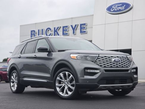 Used 2021 Ford Explorer Platinum w/ Equipment Group 601A AWD/4WD image 2