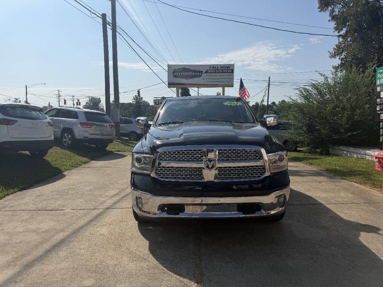 Used 2013 RAM 1500 Laramie w/ Convenience Group AWD/4WD image 2