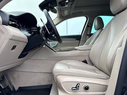 Used 2023 Maserati Grecale GT image 23