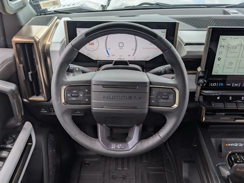 Used 2024 GMC Hummer EV 2X w/ Extreme Off-Road Package AWD/4WD image 25