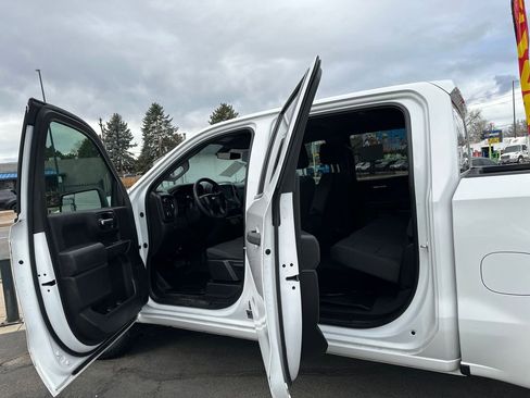 Used 2021 Chevrolet Silverado 1500 Custom image 18