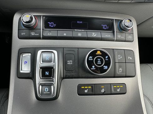 Used 2022 Hyundai Palisade SEL w/ Premium Package image 20