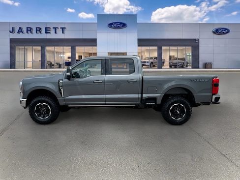 New 2026 Ford F250 Lariat w/ Tremor Off-Road Package AWD/4WD image 4