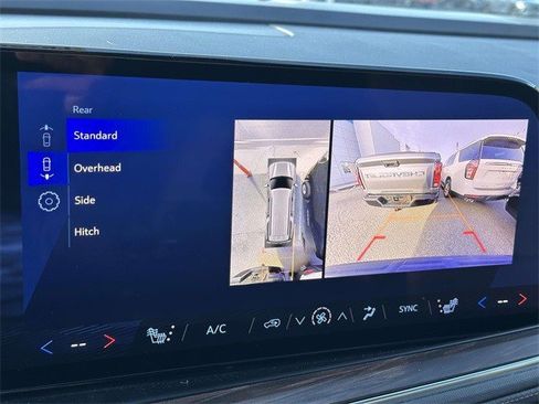 Certified 2025 Chevrolet Suburban Z71 image 23