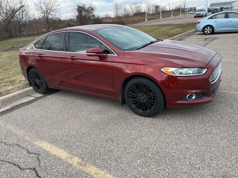 Used 2014 Ford Fusion SE w/ Equipment Group 202A image 19
