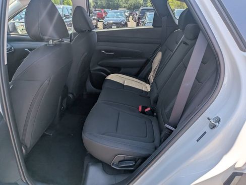 Used 2025 Hyundai Tucson SEL AWD/4WD image 32