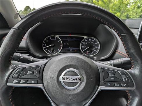 Used 2023 Nissan Sentra SR w/ Electronics Package FWD image 24