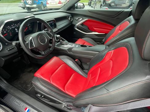 Used 2017 Chevrolet Camaro LT RWD image 38
