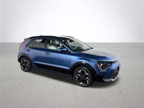 Certified 2023 Kia Niro Wind FWD image 5