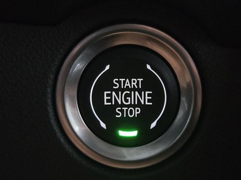 Used 2024 Chevrolet Traverse Z71 AWD/4WD image 21