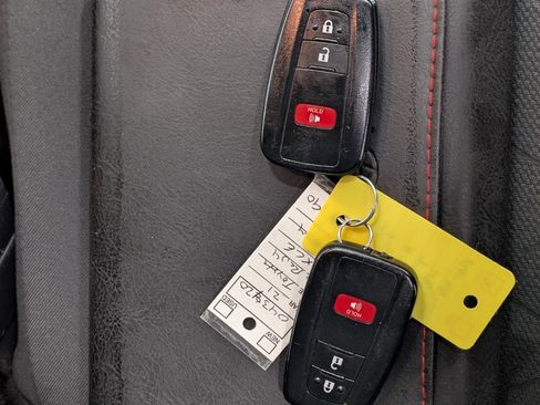 Used 2021 Toyota RAV4 XLE w/ XLE Grade Weather Package image 13