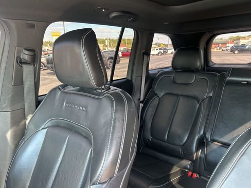 Used 2022 Jeep Grand Cherokee Overland image 24