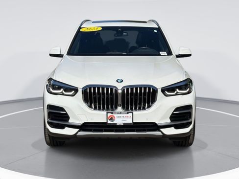 Used 2023 BMW X5 xDrive40i w/ Parking Assistance Package AWD/4WD image 2