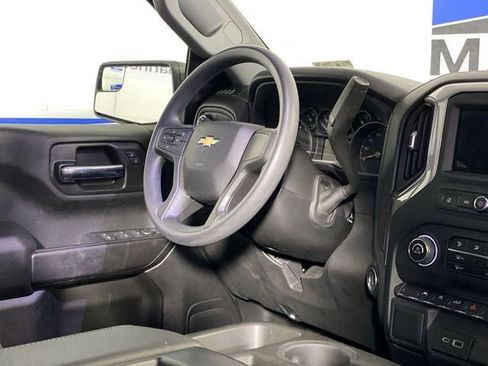 Used 2024 Chevrolet Silverado 1500 Custom image 10