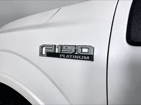 Used 2019 Ford F150 Platinum w/ Equipment Group 701A Luxury AWD/4WD image 24