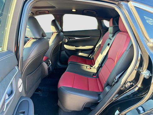 Used 2023 INFINITI QX55 Sensory w/ Lighting Package image 23