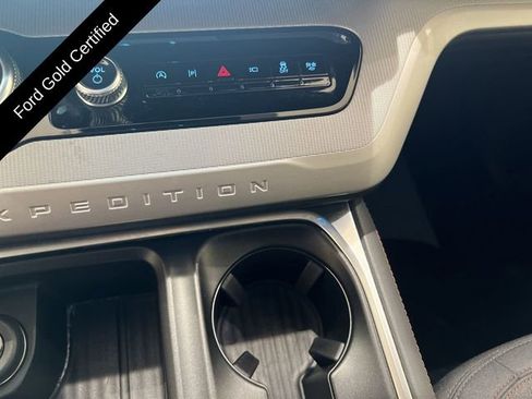 Certified 2025 Ford Expedition Active image 17