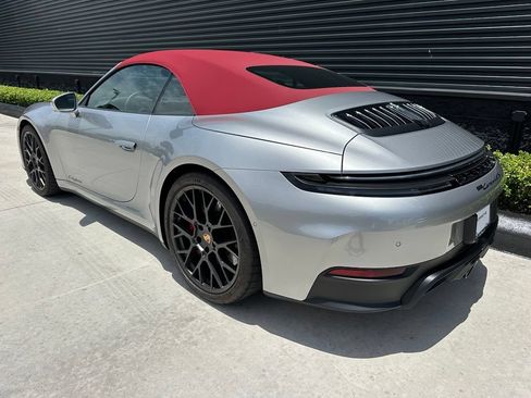 Certified 2025 Porsche 911 Carrera 4 GTS AWD/4WD image 3