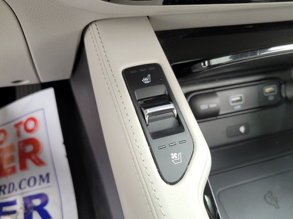 Used 2022 Kia Telluride EX FWD image 23