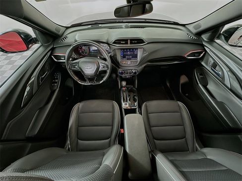 Used 2022 Chevrolet TrailBlazer RS image 30