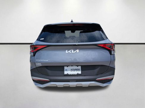 Used 2023 Kia Sportage EX FWD image 5