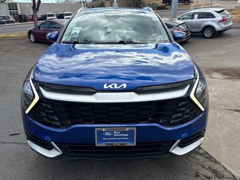 Used 2023 Kia Sportage EX image 2