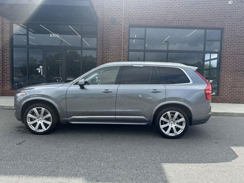 Used 2018 Volvo XC90 T6 Inscription w/ Convenience Package AWD/4WD image 3