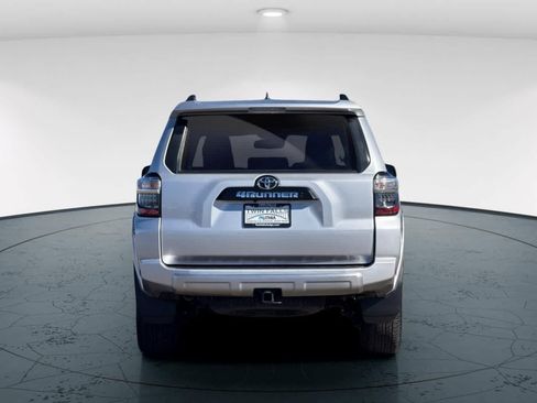 Used 2024 Toyota 4Runner TRD Off-Road Premium image 7