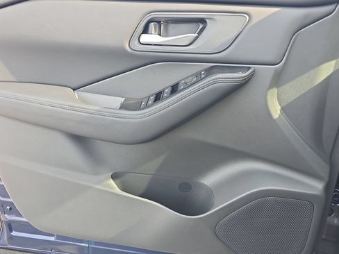 New 2026 Nissan Rogue SV AWD/4WD image 26
