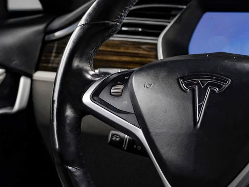 Used 2016 Tesla Model S 70 image 23