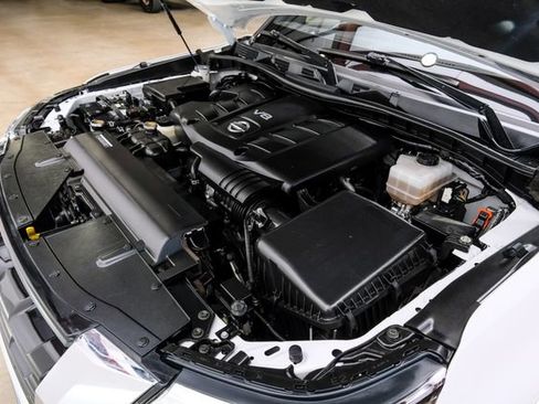 Used 2022 Nissan Armada Platinum w/ Captain's Chairs Package image 21