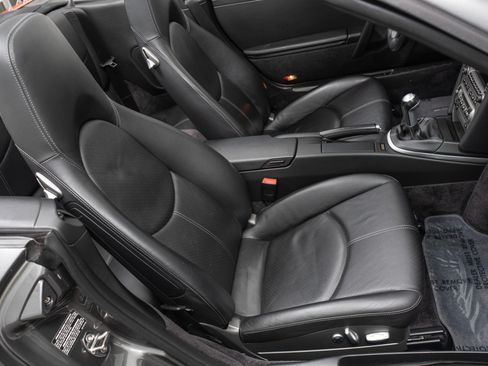 Used 2006 Porsche 911 Carrera S RWD image 25